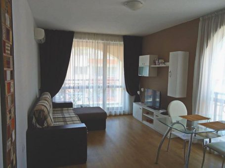 Студио за продажба в Villa Astoria