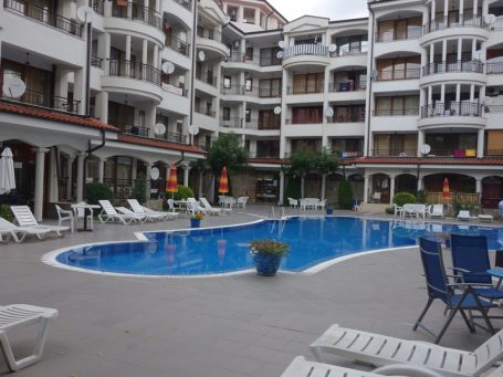 Комплекс Chateau Valon басейн