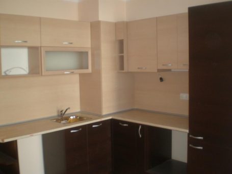 Кухня на апартамента за продажба в Chateau Valon