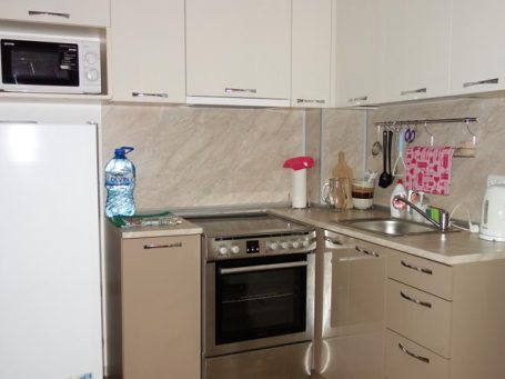 Кухенска зона в 2 стаен апартамент в Sunny View South