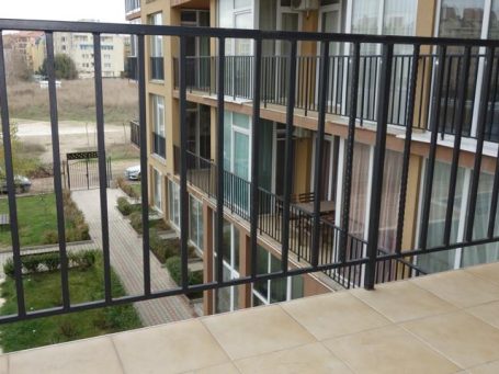Гледка от тераса на 2 стаен апартамент за продажба в Sunny View South