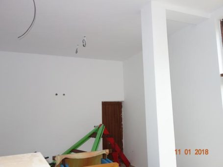 Продажба на помещение за кафе в Елените