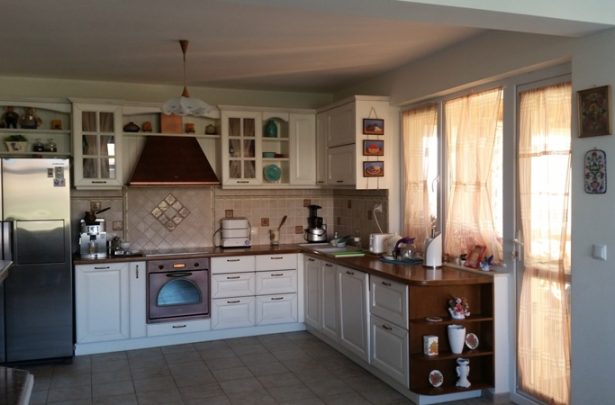 Добротный дом с участком в селе Каменар - продажа от "Апарт Эстейт" Id 129 