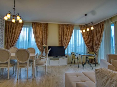 Id 61 Луксозен тристаен апартамент на първа линия на морето в комплекс Villa Roma Несебър