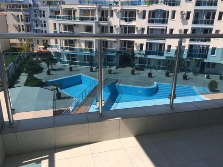 ID 81 Тристаен апартамент с тераса в Несебър