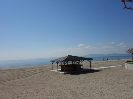 Id 123 Пляж рядом с комплексом Sunset Resort в Поморье