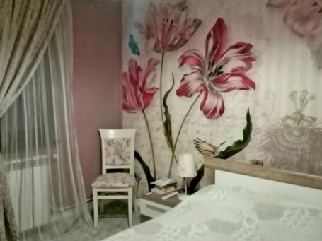 Одна из спален в трехэтажном доме на продажу в Черноморце Id 143 