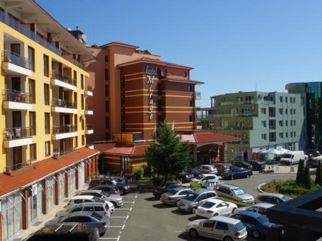 id 54 Апартаменти за продажба в Vigo Beach