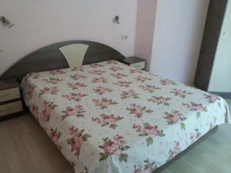 ID 114 Спальня в квартире на продажу в комплексе недалеко от пляжа в Равде