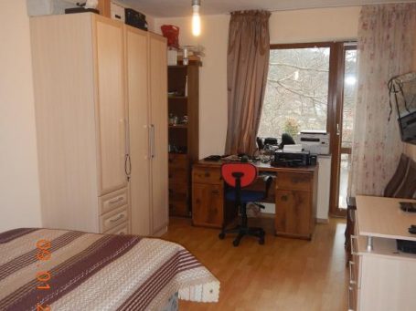 Спалня с кабинет в къща за продажба в село Горица - агенция за недвижими имоти Апарт Естейт Id 140 