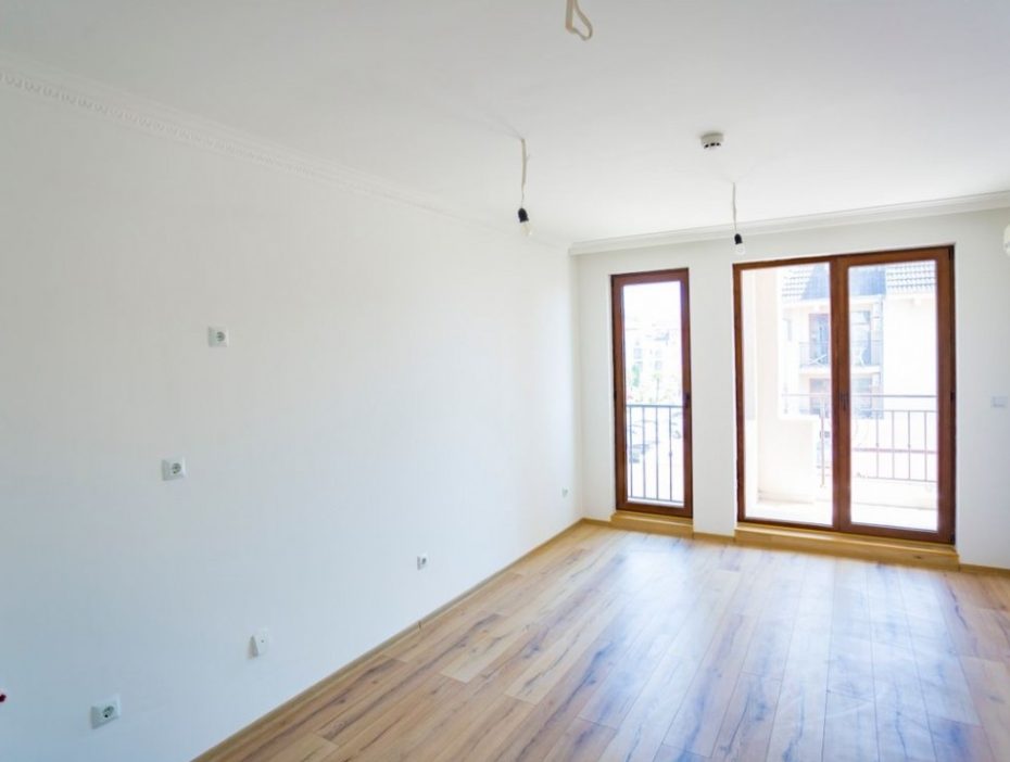 Тристаен апартамент в комплекс Porto Paradiso - имоти за продажба в Свети Влас