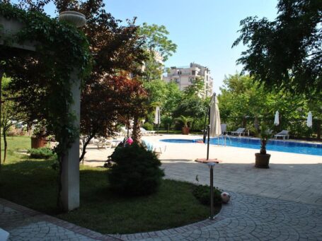 Территория комплекса Villa Aria - продажа квартир в Солнечном берегу Id 203 