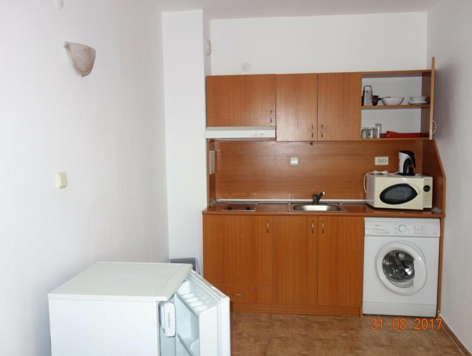 Кухненска зона в двустаен апартамент за продажба в комплекс Vista Del Mar, Равда Id 94 
