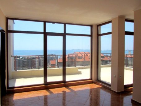 Студиа в комплекс Helios - продажба на недвижими имоти в Свети Влас - Apart Estate Id 191