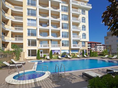 Апартаменти за продажба в комплекс Villa Sardinia, Свети Влас Id 205 