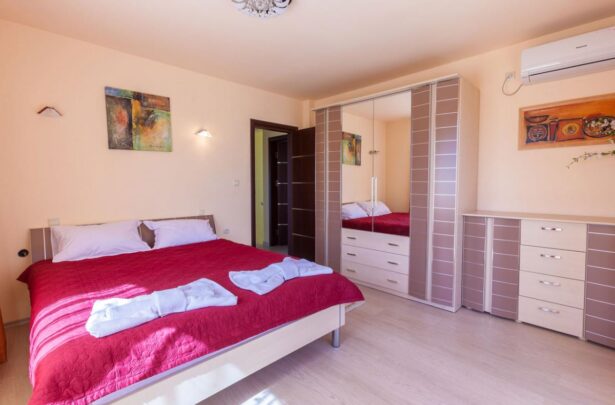 Спальня в вилле на продажу в комплексе Victoria Hill Id 243 