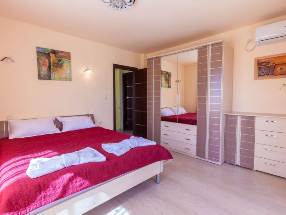 Спальня в вилле на продажу в комплексе Victoria Hill Id 243 