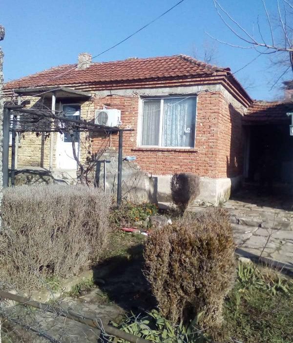 Малка къща за продажба в Кошарица Id 228