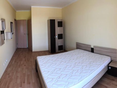 Id 229 Една от спалните в апартамент за продажба в Оазис