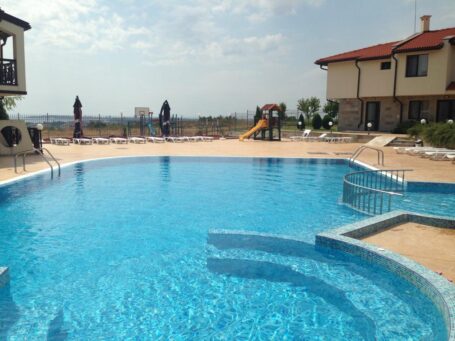 Бассейн в комплексе Imperial Heights Id 231 