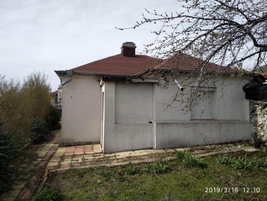 Продава се малка уютна къща в Каблешково Id 226 