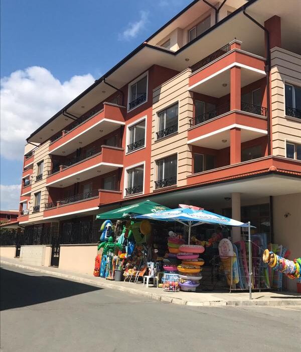 Комплекс Villa Rosa снаружи - недвижимость в Равде Id 257 