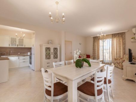 Купете вила в България - Apart Estate Id 244 