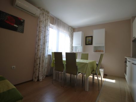 Зона за хранене id 305