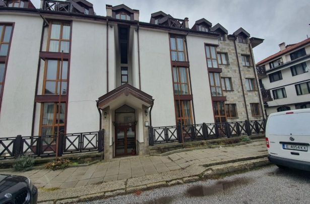 Продажа трехкомнатной квартиры в комплексе Mountain Castle в городе Банско.