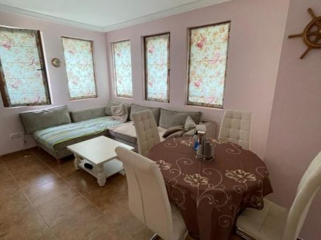 Id 415 Хол - Тристаен апартамент за продажба в Свети Влас