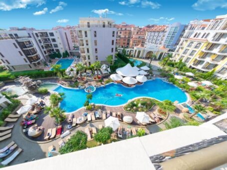 Id 467 Комплекс Harmony Suites Monte Carlo 6, вид на бассейн