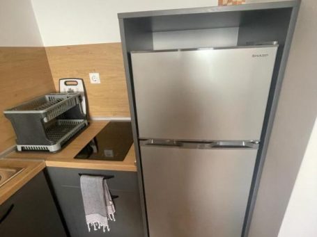 ID 562 Кухненски комплект и хладилник за вграждане