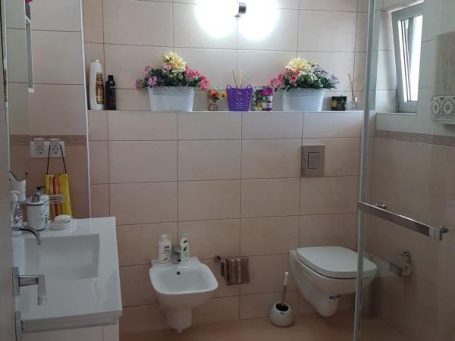 ID 563 Баня с душ и биде