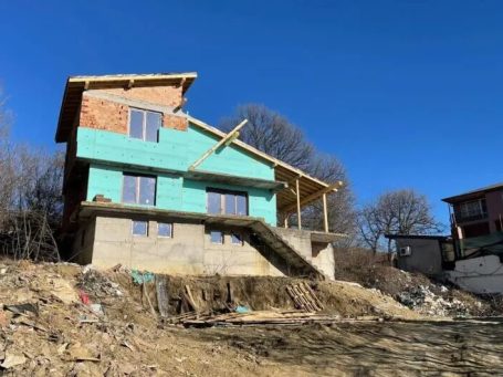 ID 561 Къща в село Кошарица - продажба
