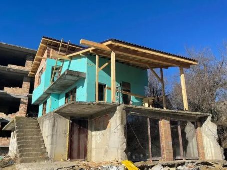 ID 561 Недовършена къща във вилна зона