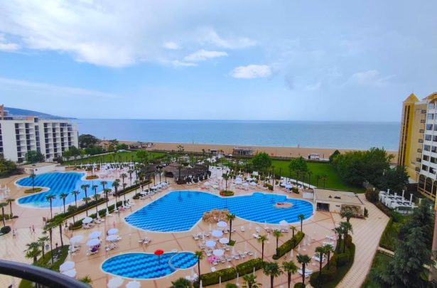 ID 693 Двухкомнатный апартамент на седьмом этаже в «Majestic Beach», Солнечный берег