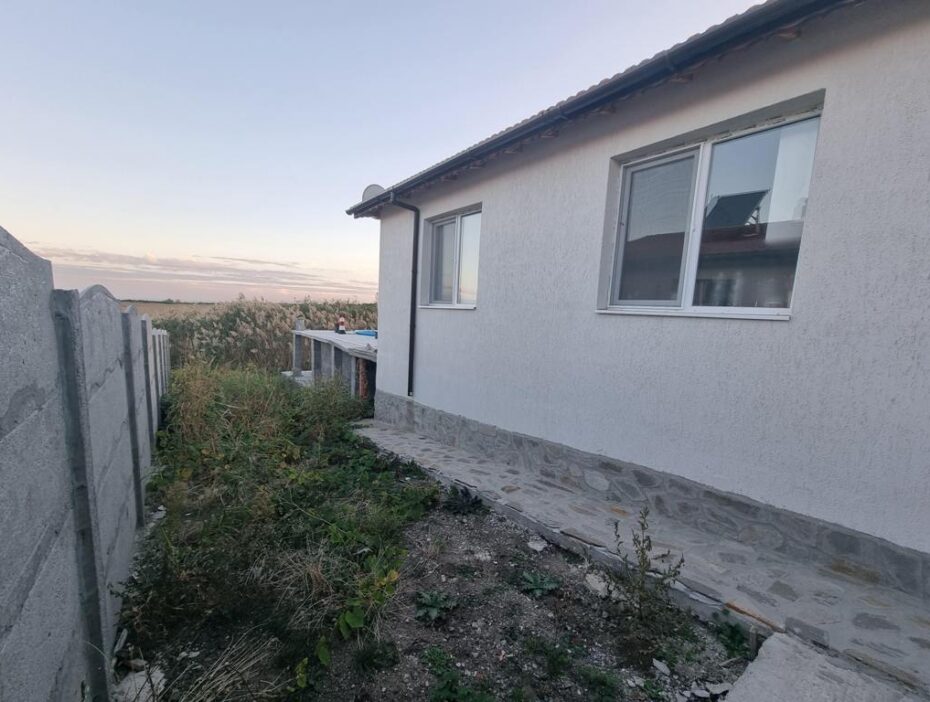 ID 736 Жилой дом с двумя спальнями в Каблешково - продажа