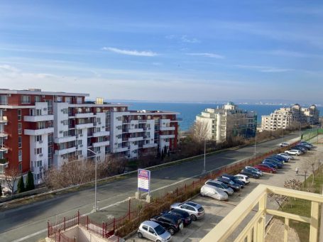 ID 733 Морска панорама от балкона