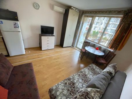 ID 780 Голямо студио в Равда - продажба