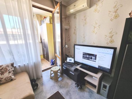 ID 888 Изглед към къта за сядане в хола