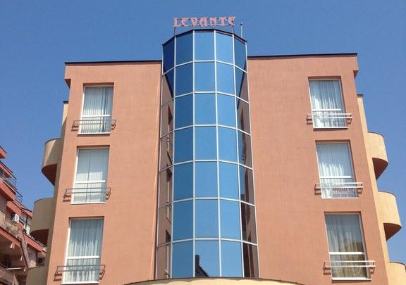 ID 872 Бюджетная студия с низкой таксой в центре Несебра
