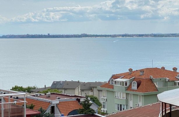 Апартамент с частичным видом на море в Святом Власе - Apart Estate
