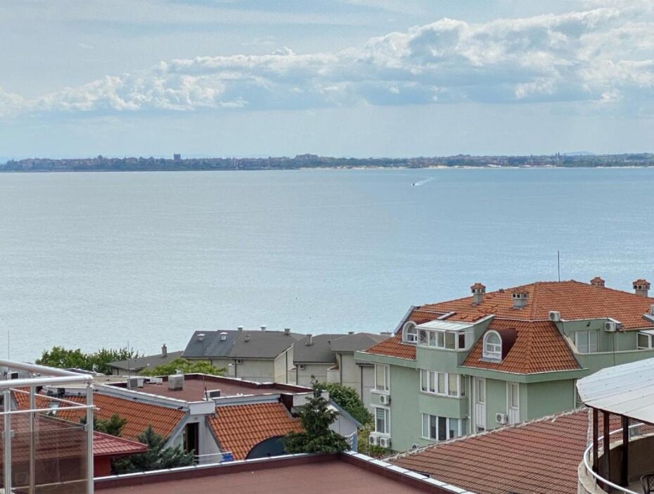 Апартамент с частичным видом на море в Святом Власе - Apart Estate