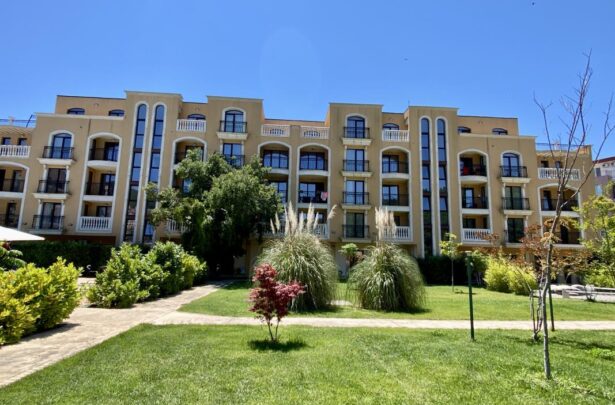ID 930 Трехкомнатный апартамент в комплексе «Villa Astoria 5» в Елените - продажа
