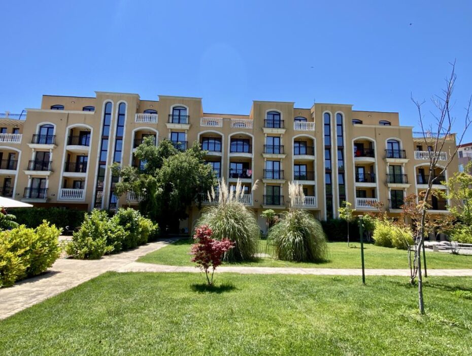 ID 930 Трехкомнатный апартамент в комплексе «Villa Astoria 5» в Елените - продажа