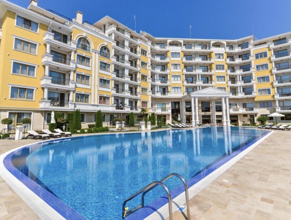 ID 991 Вид на комплекс «Villa Florence» в Святом Власе 