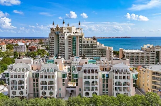 ID 1023 Вид на комплекс "Sunset Resort 2" в Поморие  