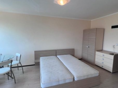 ID 1038 Студио с мебели
