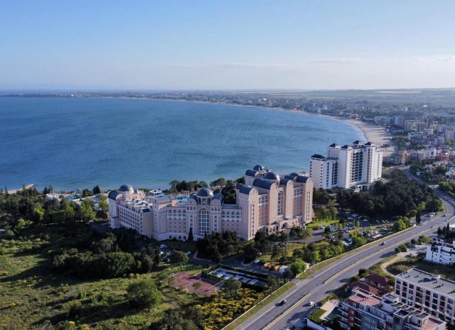 ID 1076 Гледка към Свети Влас и морето