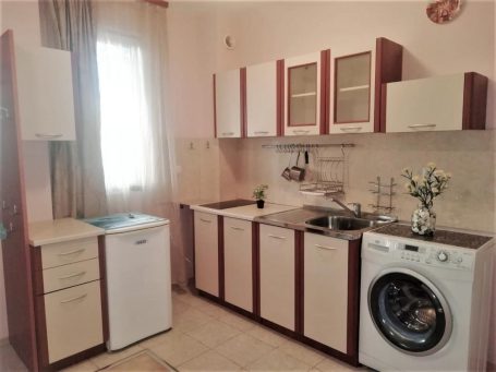 ID 1090 Кухненски бокс